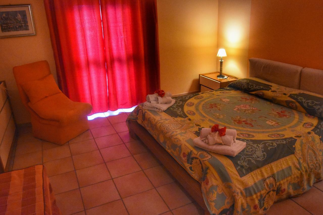 Bed And Breakfast Pieffe Frascineto Exterior foto